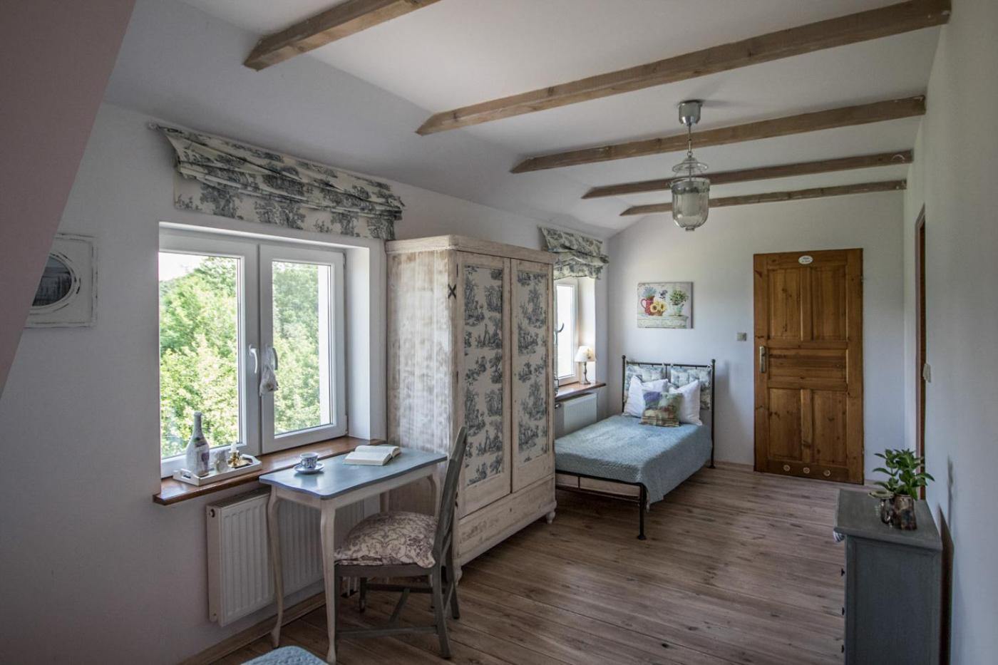 Bed and Breakfast Dom Pod Skrzydlami Gawliki Wielkie Exterior foto